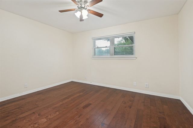 1051 College Parkway, Lewisville, TX 75077