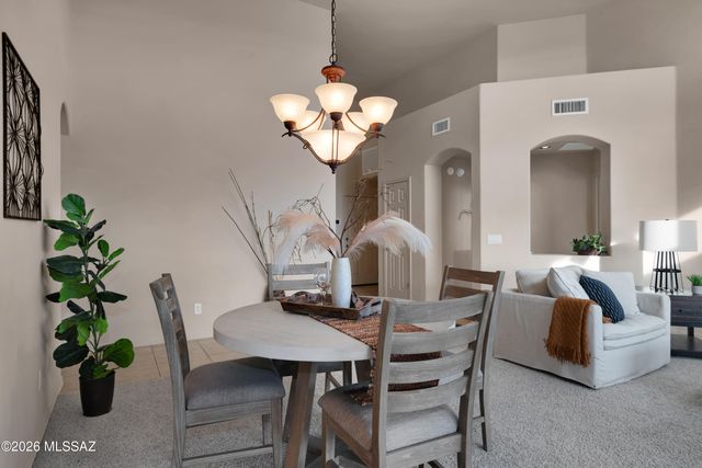 13918 E Fiery Dawn Drive, Vail, AZ 85641