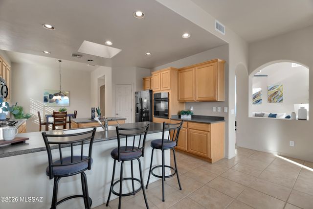 13918 E Fiery Dawn Drive, Vail, AZ 85641