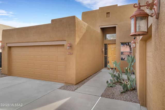 13918 E Fiery Dawn Drive, Vail, AZ 85641