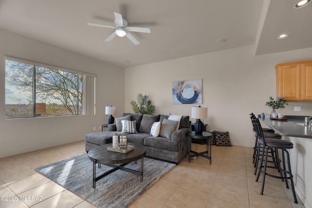 13918 E Fiery Dawn Drive, Vail, AZ 85641