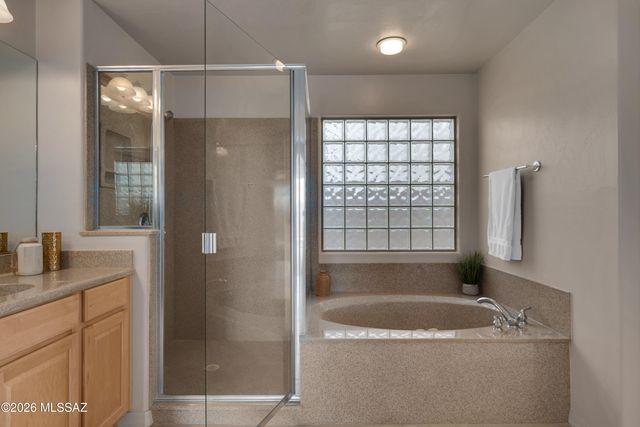 13918 E Fiery Dawn Drive, Vail, AZ 85641