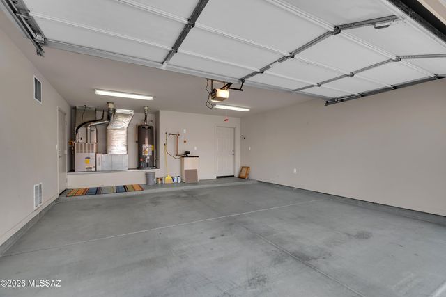 13918 E Fiery Dawn Drive, Vail, AZ 85641