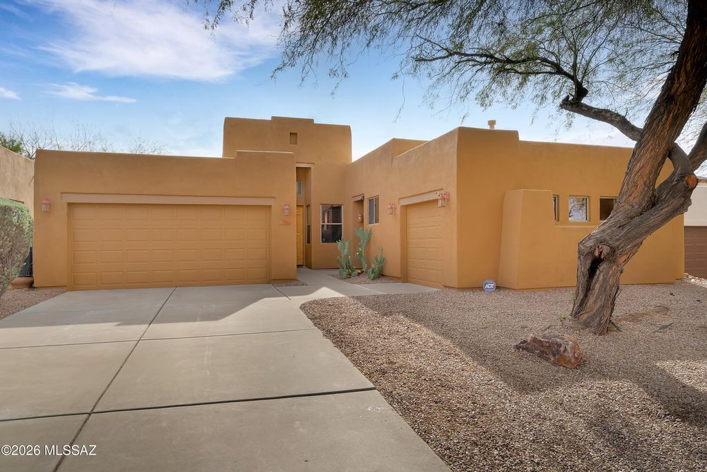 13918 E Fiery Dawn Drive, Vail, AZ 85641