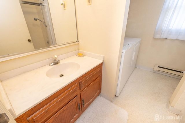 487 Somerset Lane N, Monroe, NJ 08831