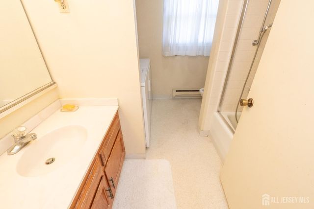 487 Somerset Lane N, Monroe, NJ 08831