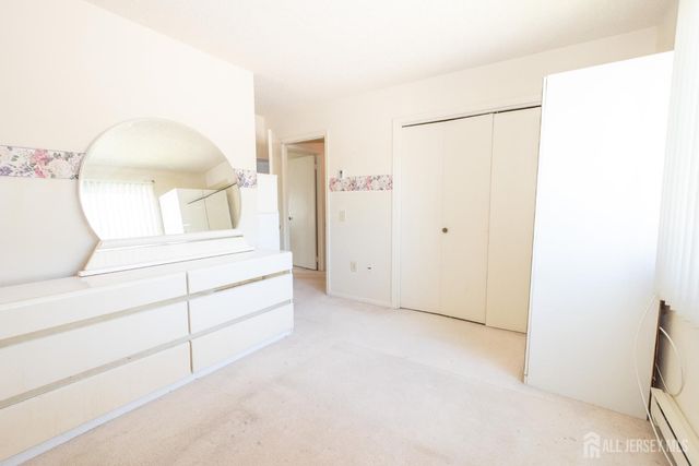 487 Somerset Lane N, Monroe, NJ 08831