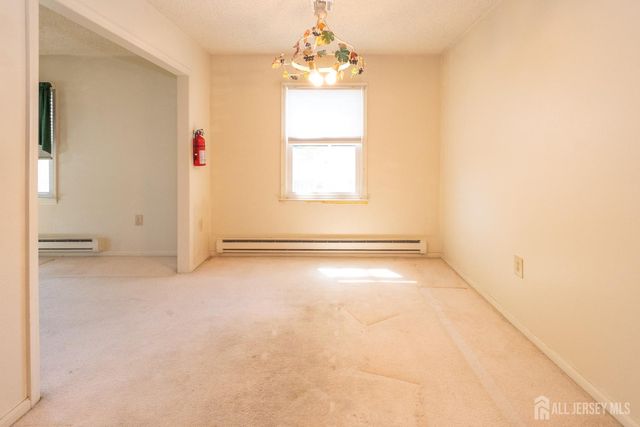 487 Somerset Lane N, Monroe, NJ 08831