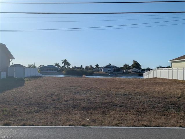 1810 NE 24th AVE, Cape Coral, FL 33909