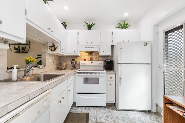 4441 NW 16th St J110, Fort Lauderdale, FL 33313