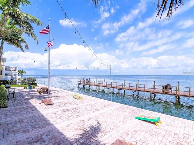 5111 COQUINA KEY DRIVE SE C, St Petersburg, FL 33705