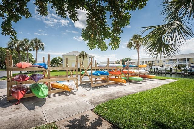 5111 COQUINA KEY DRIVE SE C, St Petersburg, FL 33705