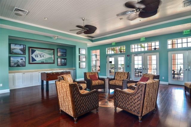 5111 COQUINA KEY DRIVE SE C, St Petersburg, FL 33705