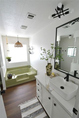 43715 Payne, Hemet, CA 92544