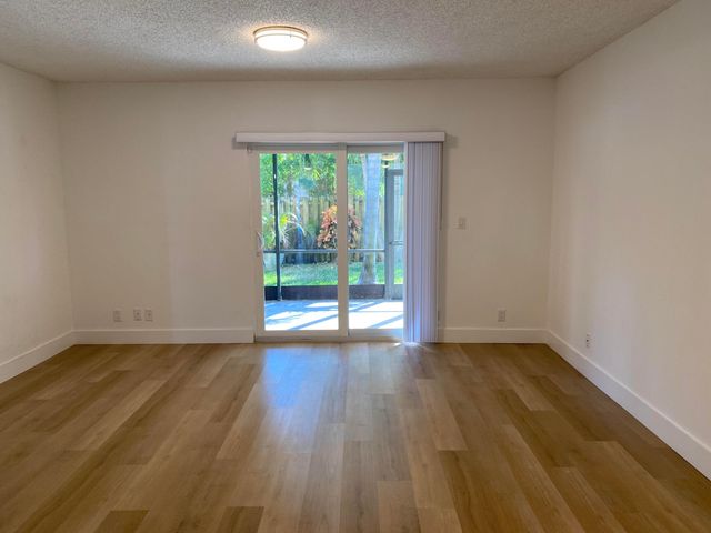 2879 NE 15th Street, Pompano Beach, FL 33062