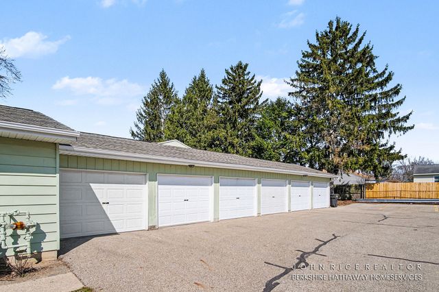 965 Andover Court SE, Kentwood, MI 49508