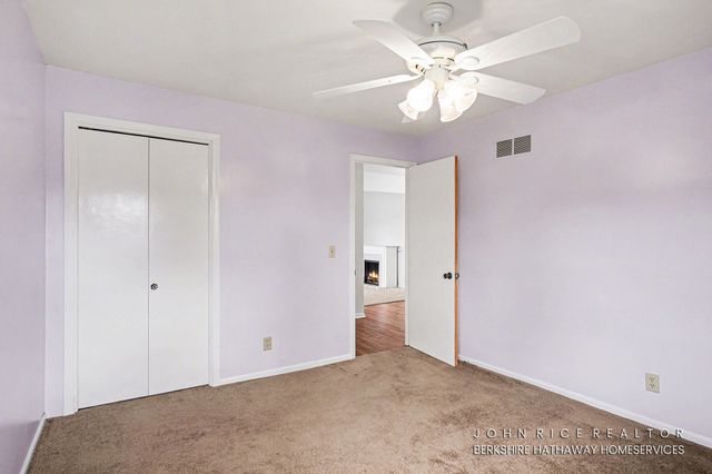 965 Andover Court SE, Kentwood, MI 49508