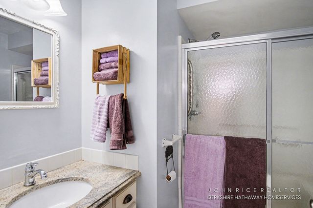 965 Andover Court SE, Kentwood, MI 49508