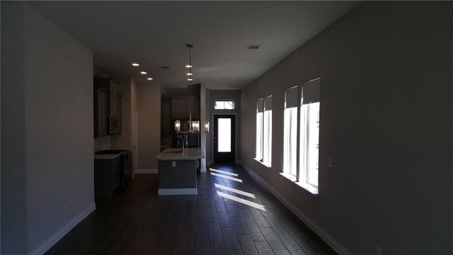 212 Freeman LOOP, Liberty Hill, TX 78642