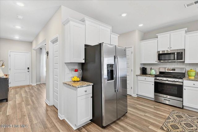 9200 Island Shore Avenue, Calabash, NC 28467