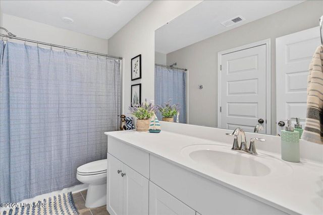 9200 Island Shore Avenue, Calabash, NC 28467