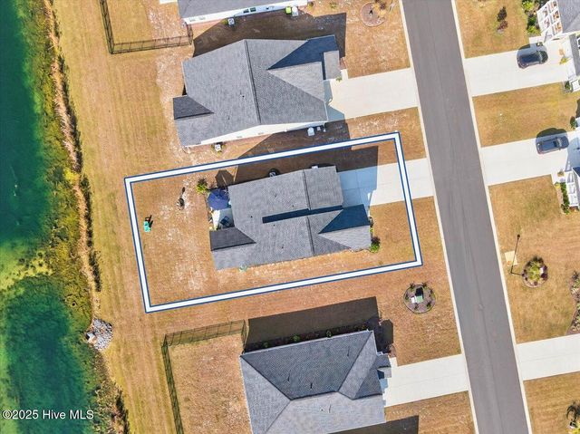 9200 Island Shore Avenue, Calabash, NC 28467