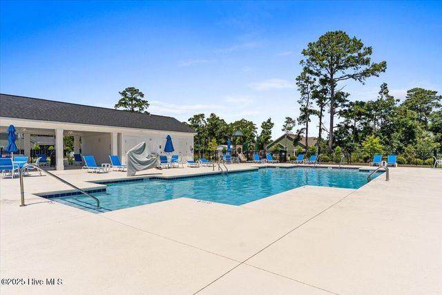 9200 Island Shore Avenue, Calabash, NC 28467