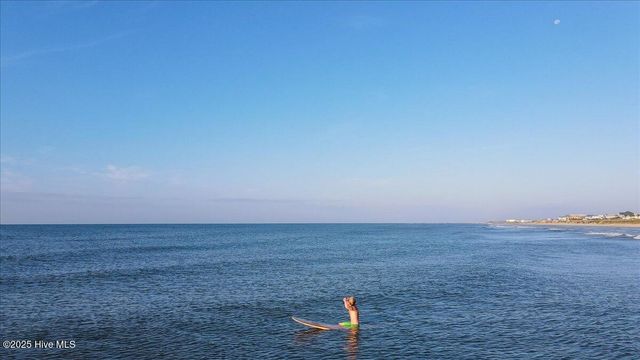 9200 Island Shore Avenue, Calabash, NC 28467