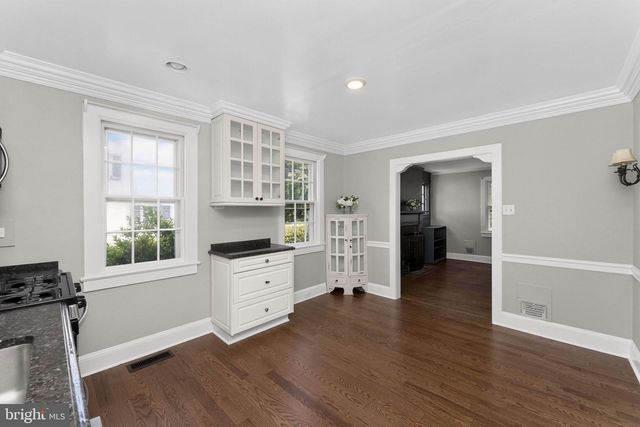431 LITTLEBROOK RD, Berwyn, PA 19312