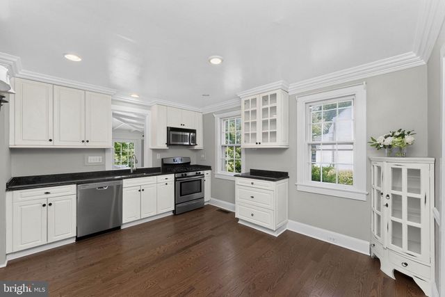431 LITTLEBROOK RD, Berwyn, PA 19312