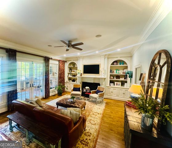 207 Lakeshore Drive, Lagrange, GA 30240