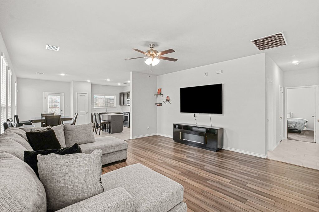 10812 Pinyon Court, Fort Worth, TX 76108 — photo 3