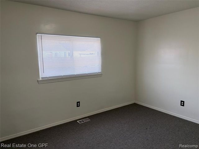 14960 Alberta Avenue, Warren, MI 48089