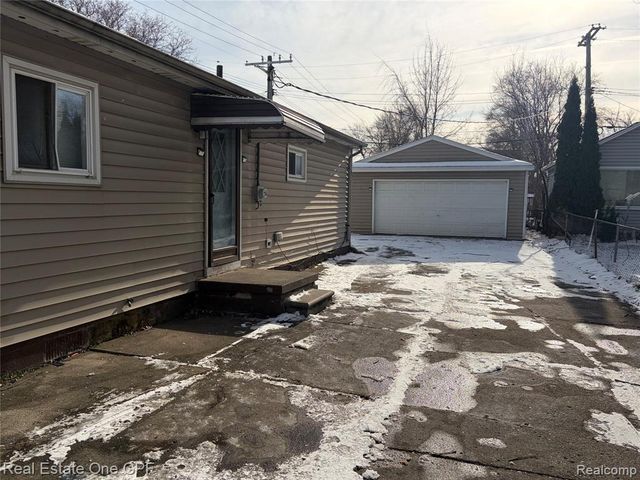 14960 Alberta Avenue, Warren, MI 48089