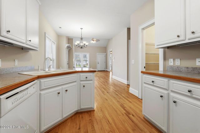 2041 Cottage Way, Rocky Mount, NC 27803