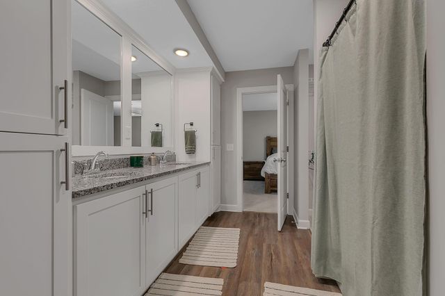 8582 Edmonson Way NE, Monticello, MN 55362