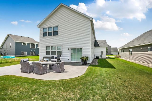 8582 Edmonson Way NE, Monticello, MN 55362
