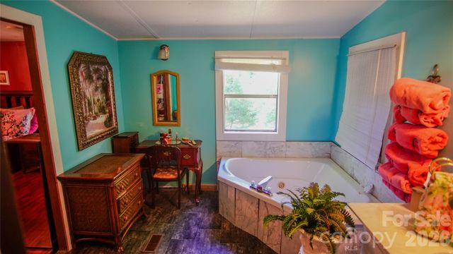 306 Golden Valley Road, Casar, NC 28020