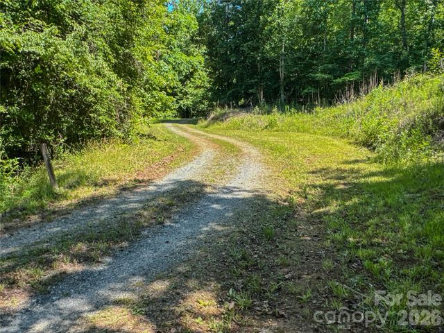 306 Golden Valley Road, Casar, NC 28020