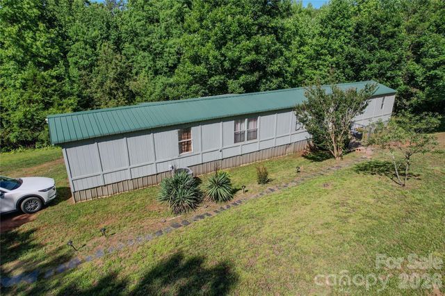 306 Golden Valley Road, Casar, NC 28020