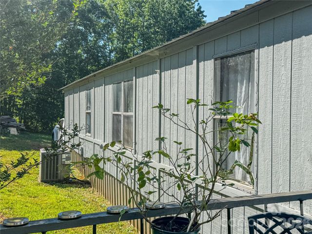 306 Golden Valley Road, Casar, NC 28020