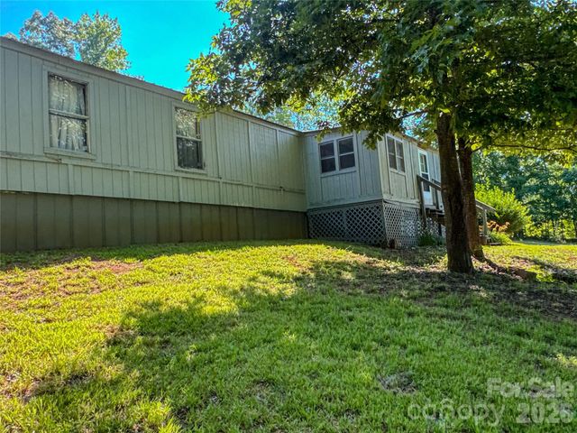 306 Golden Valley Road, Casar, NC 28020