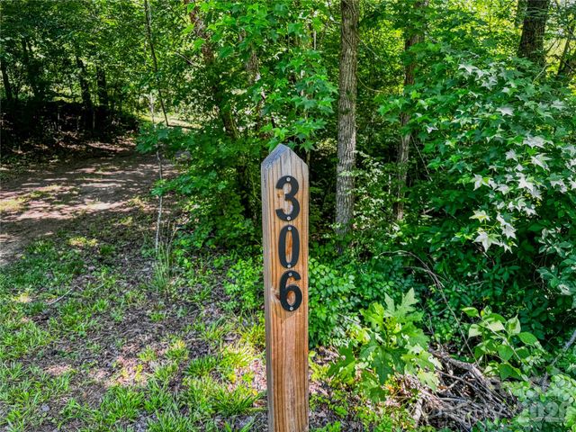 306 Golden Valley Road, Casar, NC 28020