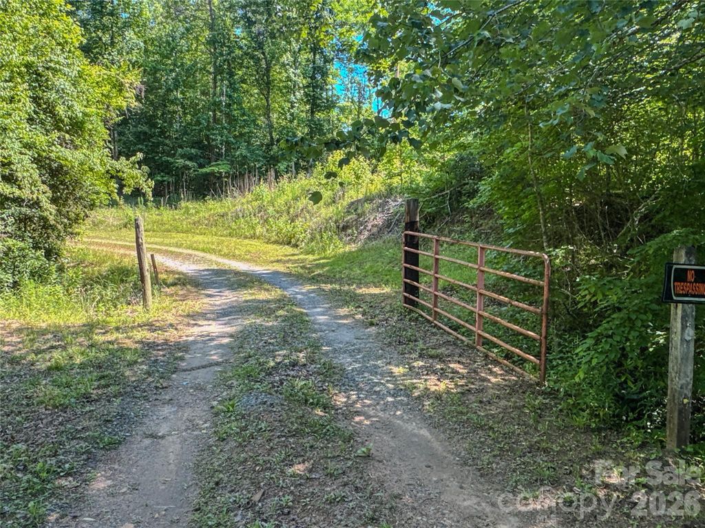306 Golden Valley Road, Casar, NC 28020