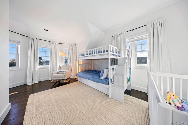 30 Exchange Place, Westhampton Beach, NY 11978