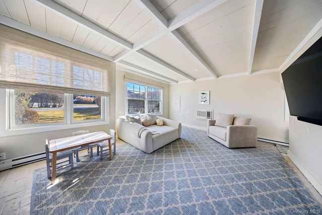 30 Exchange Place, Westhampton Beach, NY 11978