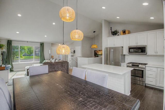 908 Ashford Road, Belle Plaine, MN 56011