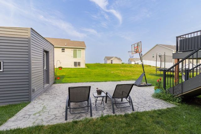 908 Ashford Road, Belle Plaine, MN 56011