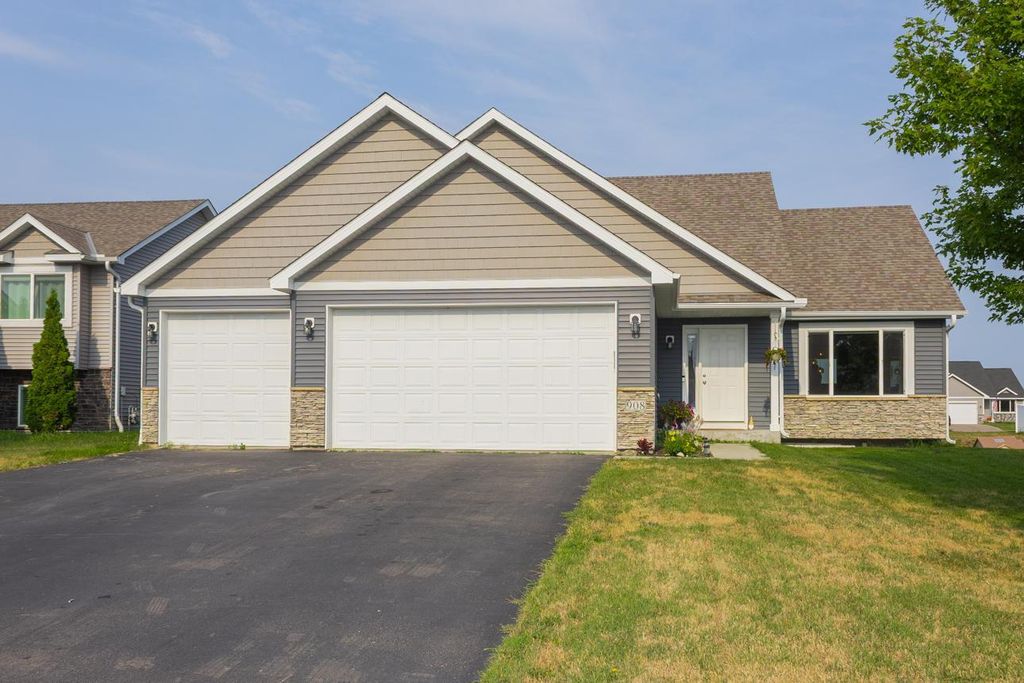 908 Ashford Road, Belle Plaine, MN 56011