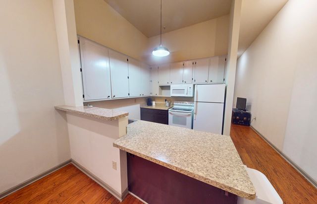 135 Salem AVE, Roanoke, VA 24011